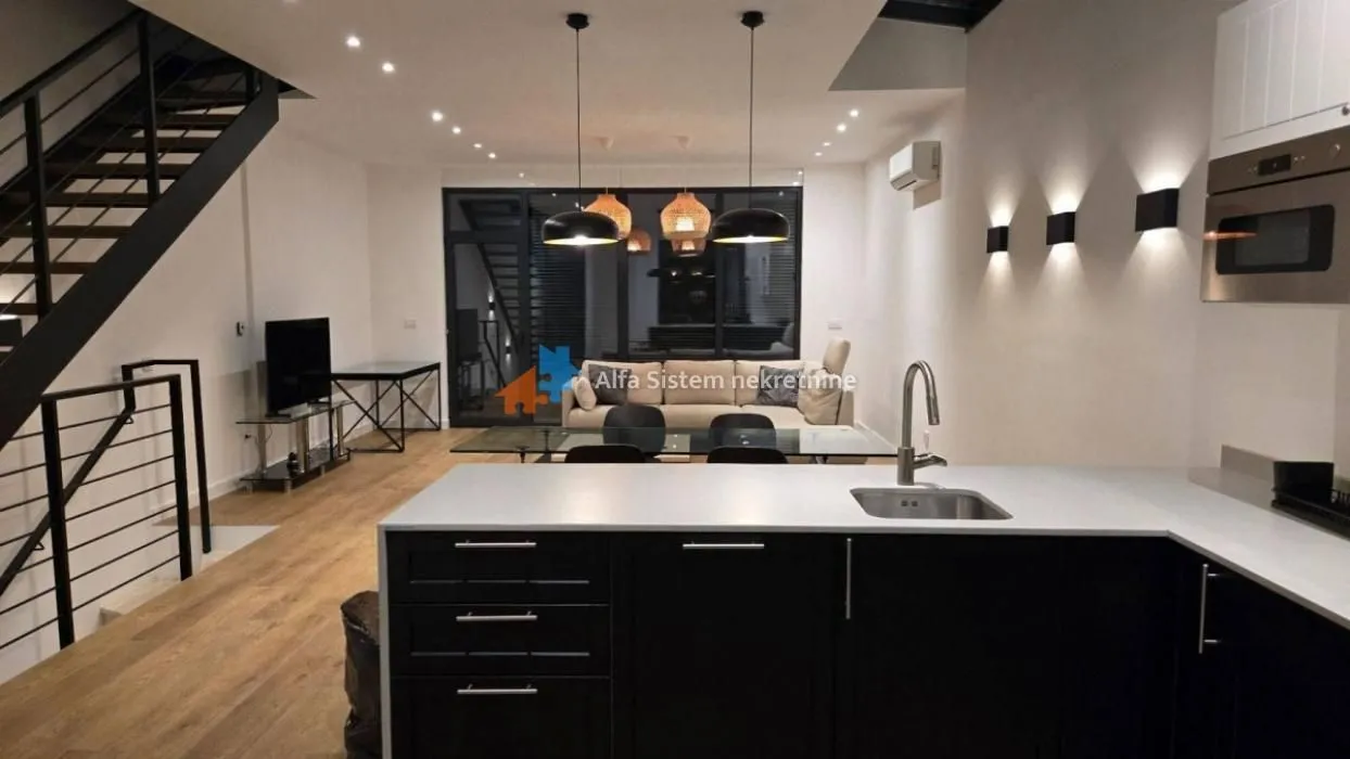 Izdavanje, kuća, 250m², Savski Venac, Beograd