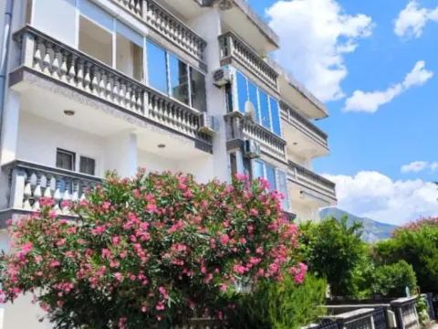 Izdavanje, garsonjera, 33m², Sutomore, Bar - image 8