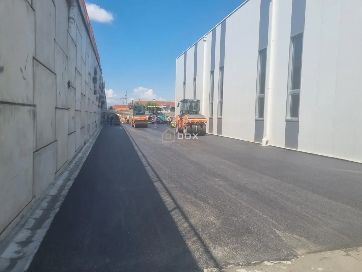 Izdavanje, poslovni prostor, 3939m², Leskovac, Srbija
