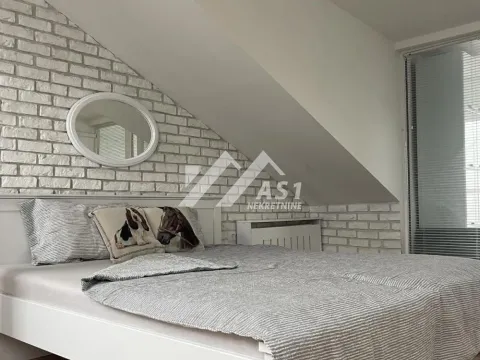 Izdavanje, trosoban stan, 100m², Centar, Novi Sad - image 7