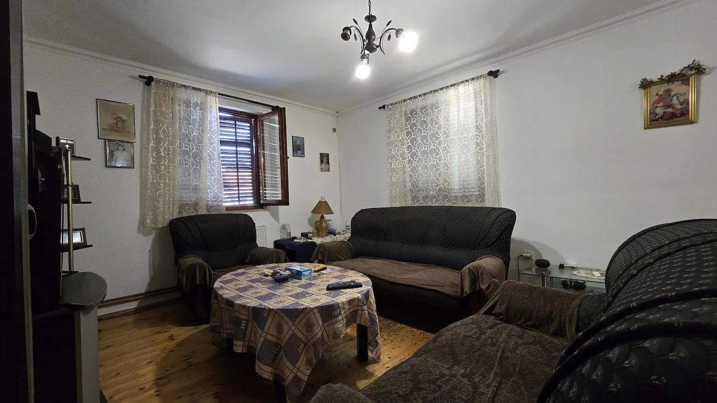 Prodaja, kuća, 236m², Velje Brdo, Podgorica