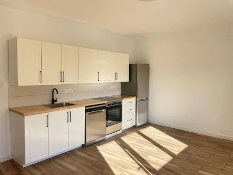 Sale, house, 118m², Budva okolina, Budva - image 2