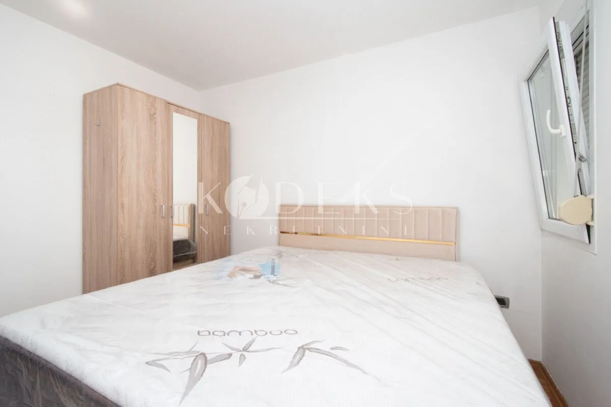 Rent, three bedroom apartment, 87m², 1 maj, Podgorica