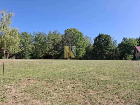 Prodaja, plac, 800m², Irig, Srbija - image 7