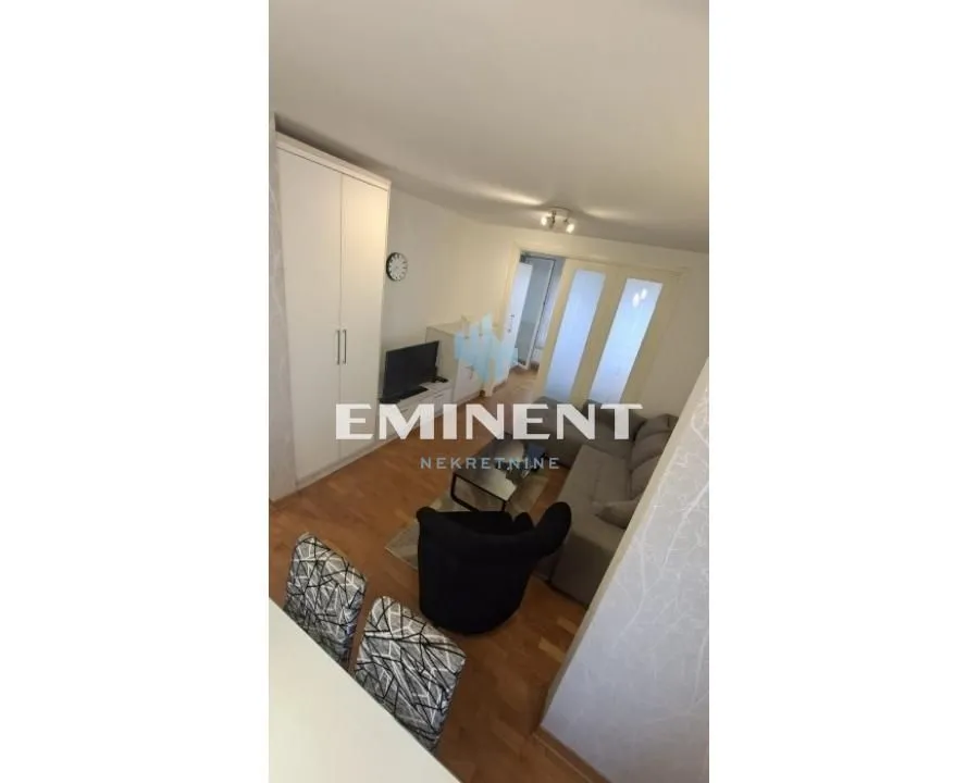 Izdavanje, dvosoban stan, 45m², Novi Beograd Blok 67, Novi Beograd Sve Podlokacije