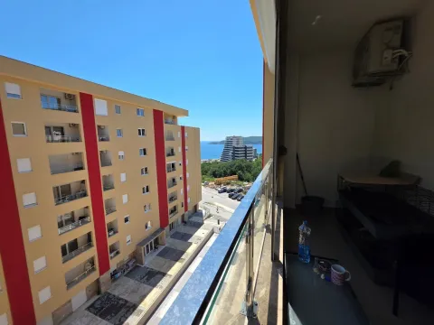 Sale, one bedroom apartment, 43m², Bečići, Budva - image 2