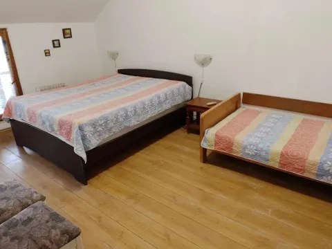 Rent, one bedroom apartment, 45m², Lepetani, Tivat - image 4