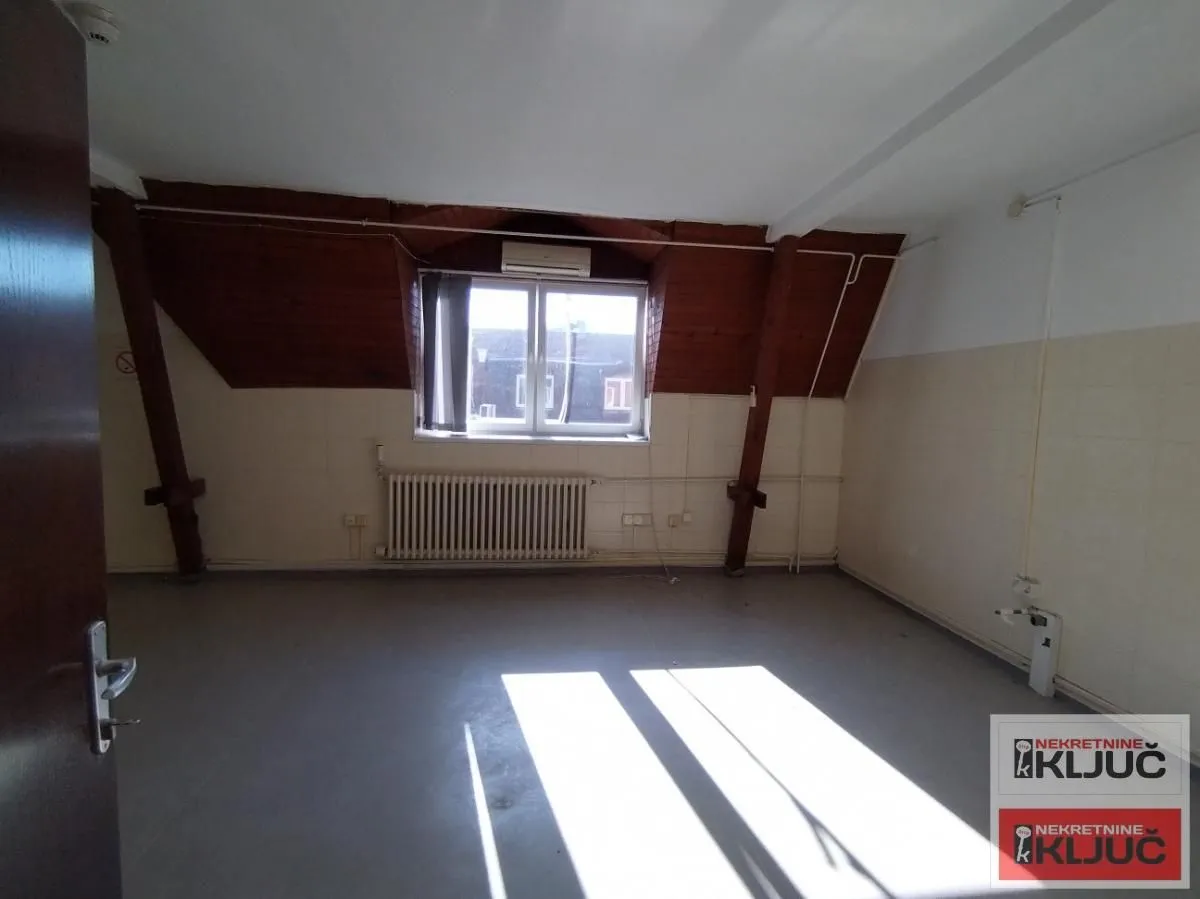 Rent, office space, 350m², Centar, Novi Sad