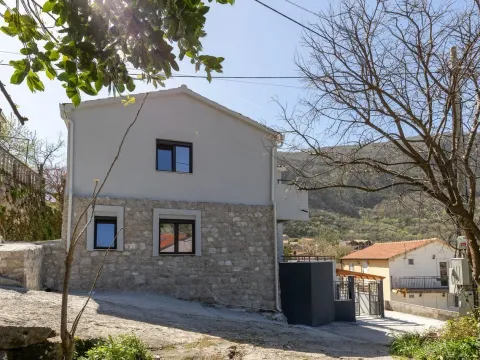 Prodaja, kuća, 160m², Škaljari, Kotor - image 6
