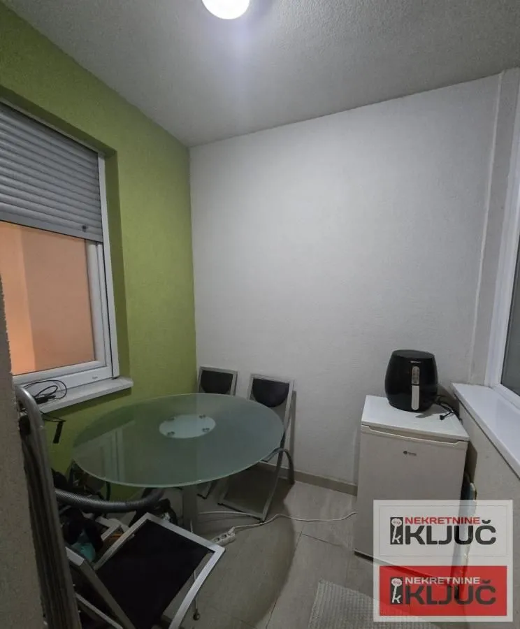 Prodaja, jednosoban stan, 38m², Rotkvarija, Novi Sad Sve Podlokacije