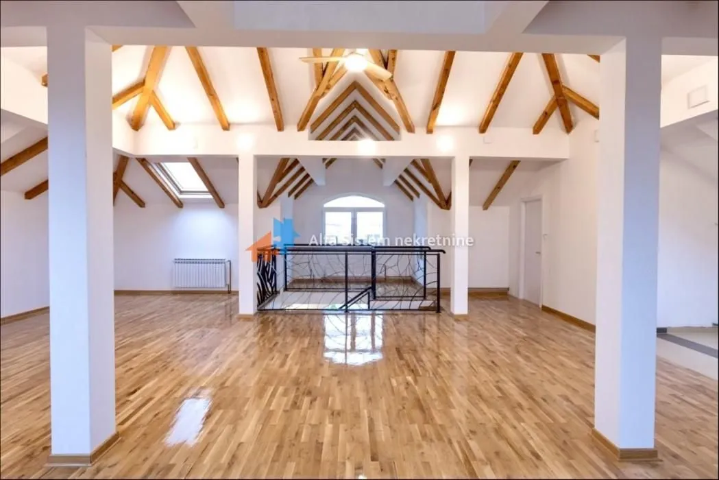 Izdavanje, kuća, 417m², Voždovac Sve Podlokacije, Beograd