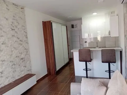 Izdavanje, garsonjera, 31m², City Kvart, Podgorica - image 5