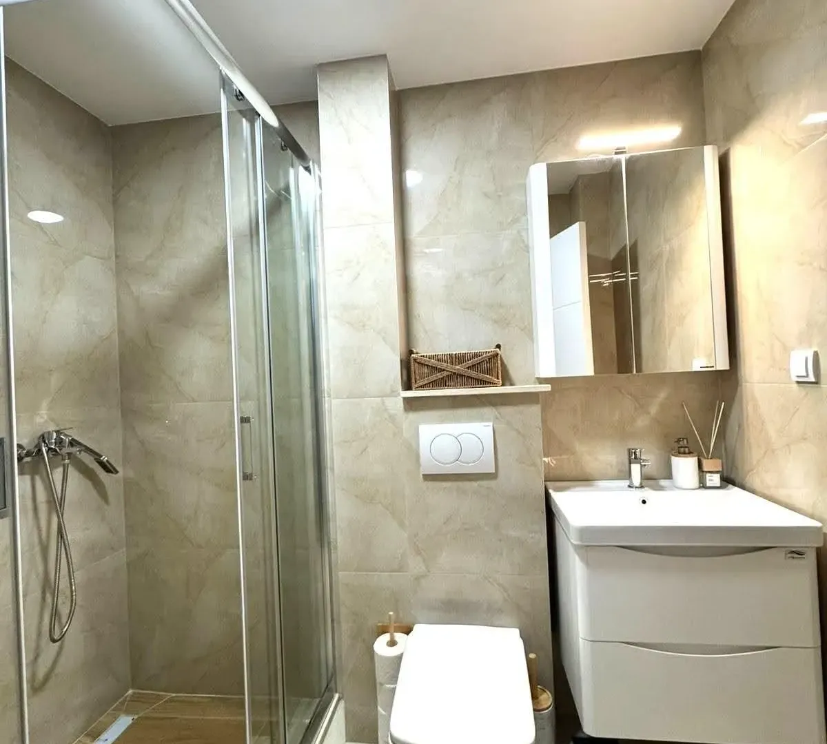 Prodaja, jednosoban stan, 46m², Centar, Bar