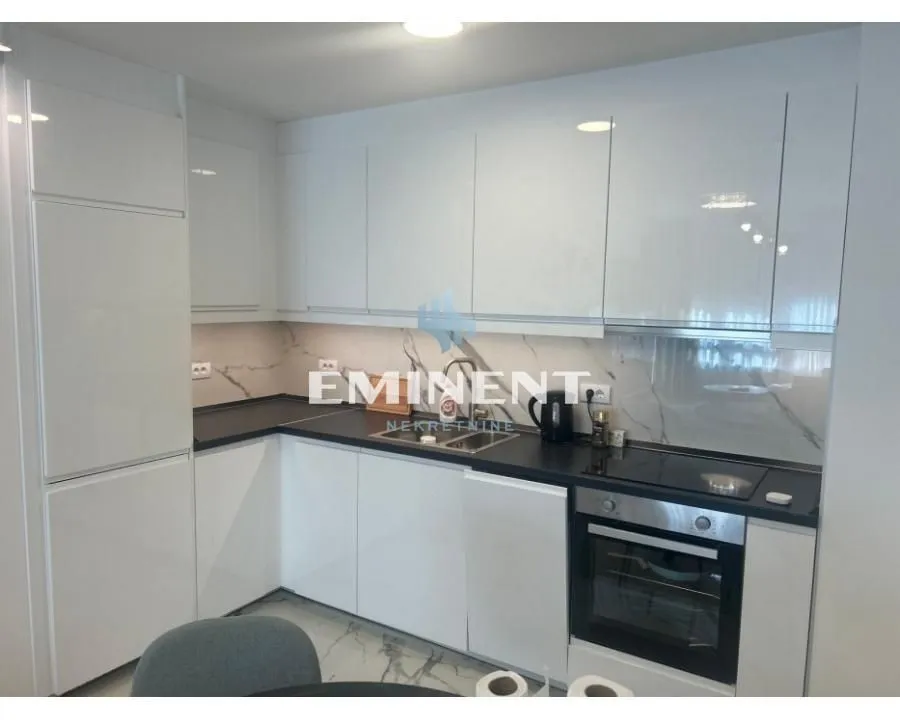 Rent, three bedroom apartment, 90m², Tašmajdan, Palilula Sve Podlokacije