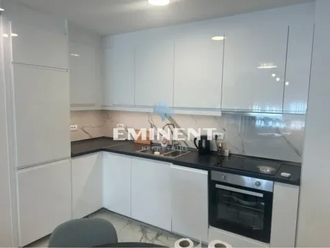 Rent, three bedroom apartment, 90m², Tašmajdan, Palilula Sve Podlokacije - image 4