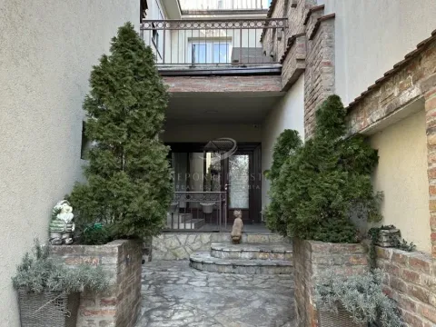 Prodaja, kuća, 300m², Lekino Brdo, Voždovac Sve Podlokacije - image 40