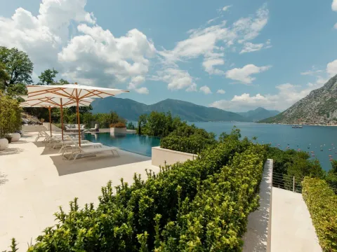 Prodaja, kuća, 526m², Orahovac, Kotor