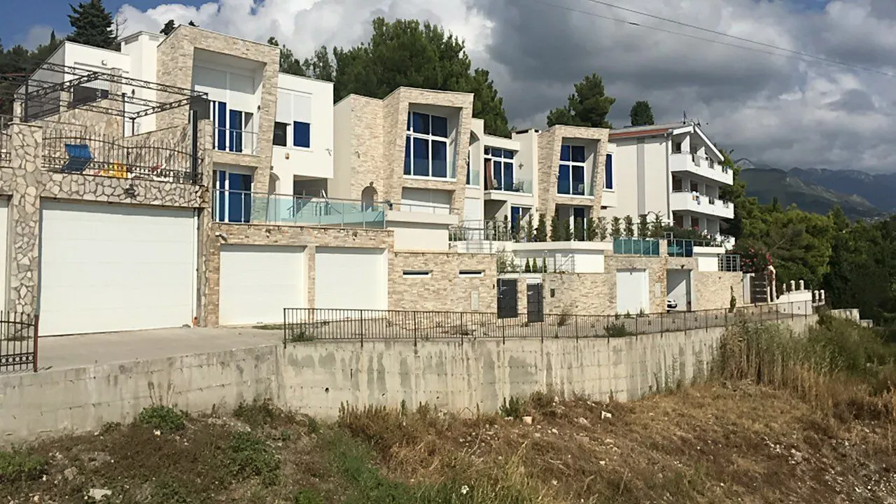 Sale, house, 180m², Bar, Crna Gora