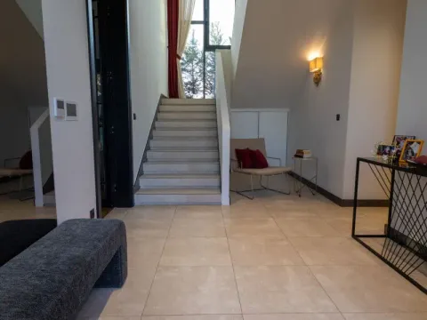 Prodaja, kuća, 250m², Gornja Gorica, Podgorica - image 13