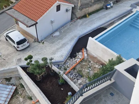 Sale, two bedroom apartment, 51m², Dobrota, Kotor - image 14