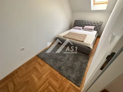 Izdavanje, trosoban stan, 52m², Centar, Novi Sad - image 6