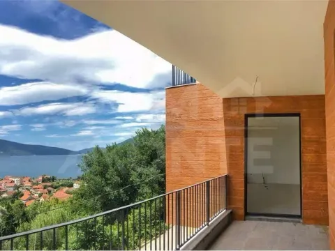 Rent, three bedroom apartment, 130m², Gornja Lastva, Tivat - image 20