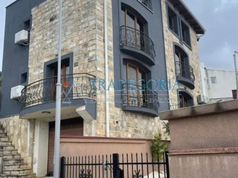 Prodaja, kuća, 337m², Bečići, Budva