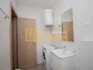 Izdavanje, dvosoban stan, 70m², Master Kvart, Podgorica - image 17