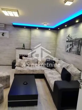 Rent, two bedroom apartment, 50m², Stari Grad, Beograd - image 2