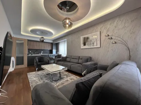 Izdavanje, trosoban stan, 93m², Master Kvart, Podgorica - image 3
