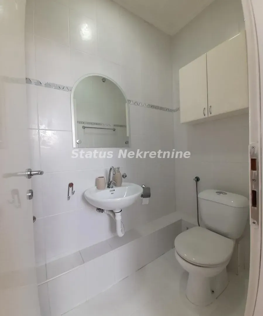 Prodaja, jednosoban stan, 42m², Centar, Novi Sad