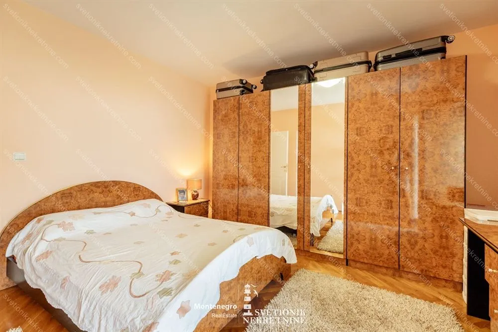 Prodaja, trosoban stan, 178m², Topla, Herceg Novi