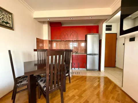 Izdavanje, jednosoban stan, 40m², Kod Big Fashion-a, Podgorica - image 4