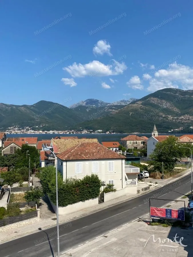 Prodaja, dvosoban stan, 49m², Donja Lastva, Tivat