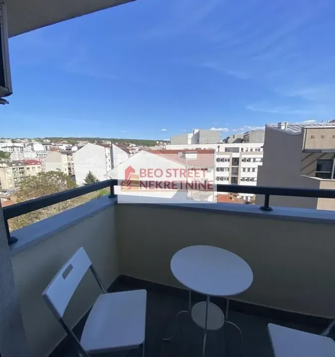 Izdavanje, dvosoban stan, 44m², Đeram Pijaca, Beograd