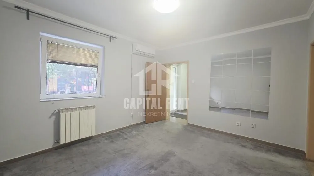 Rent, office space, 45m², Čukarica, Beograd