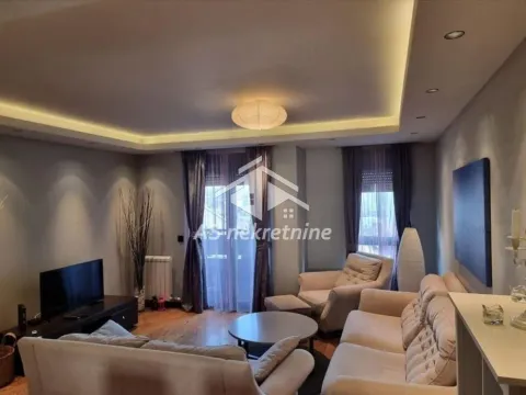 Izdavanje, trosoban stan, 74m², Lekino Brdo, Voždovac Sve Podlokacije - image 2