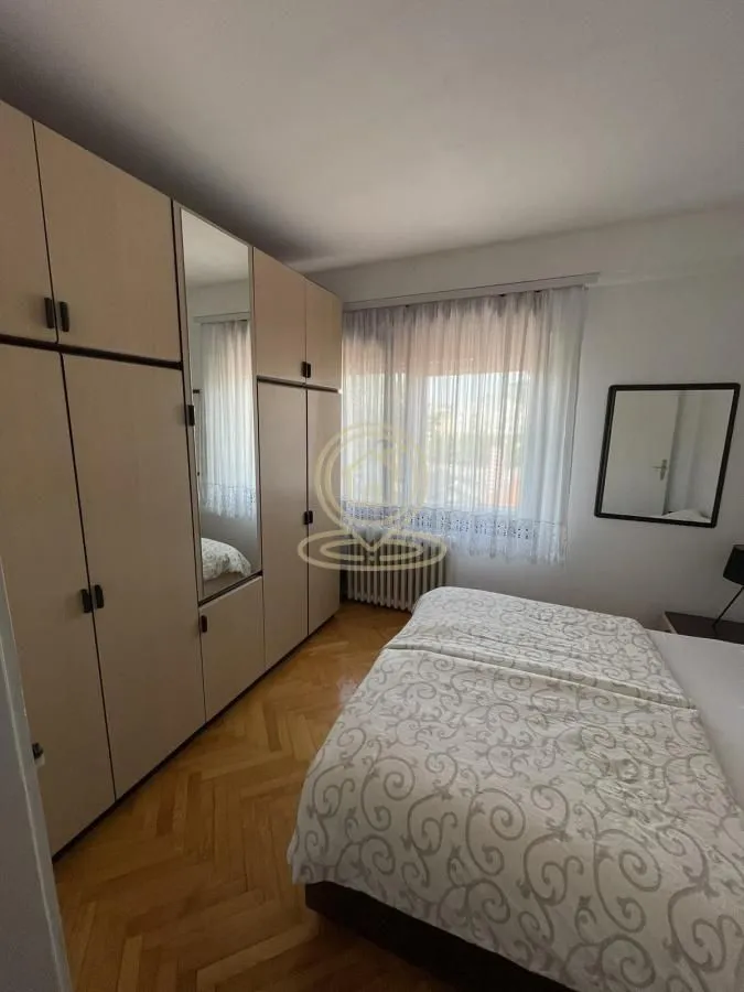 Prodaja, trosoban stan, 91m², Centar, Novi Sad