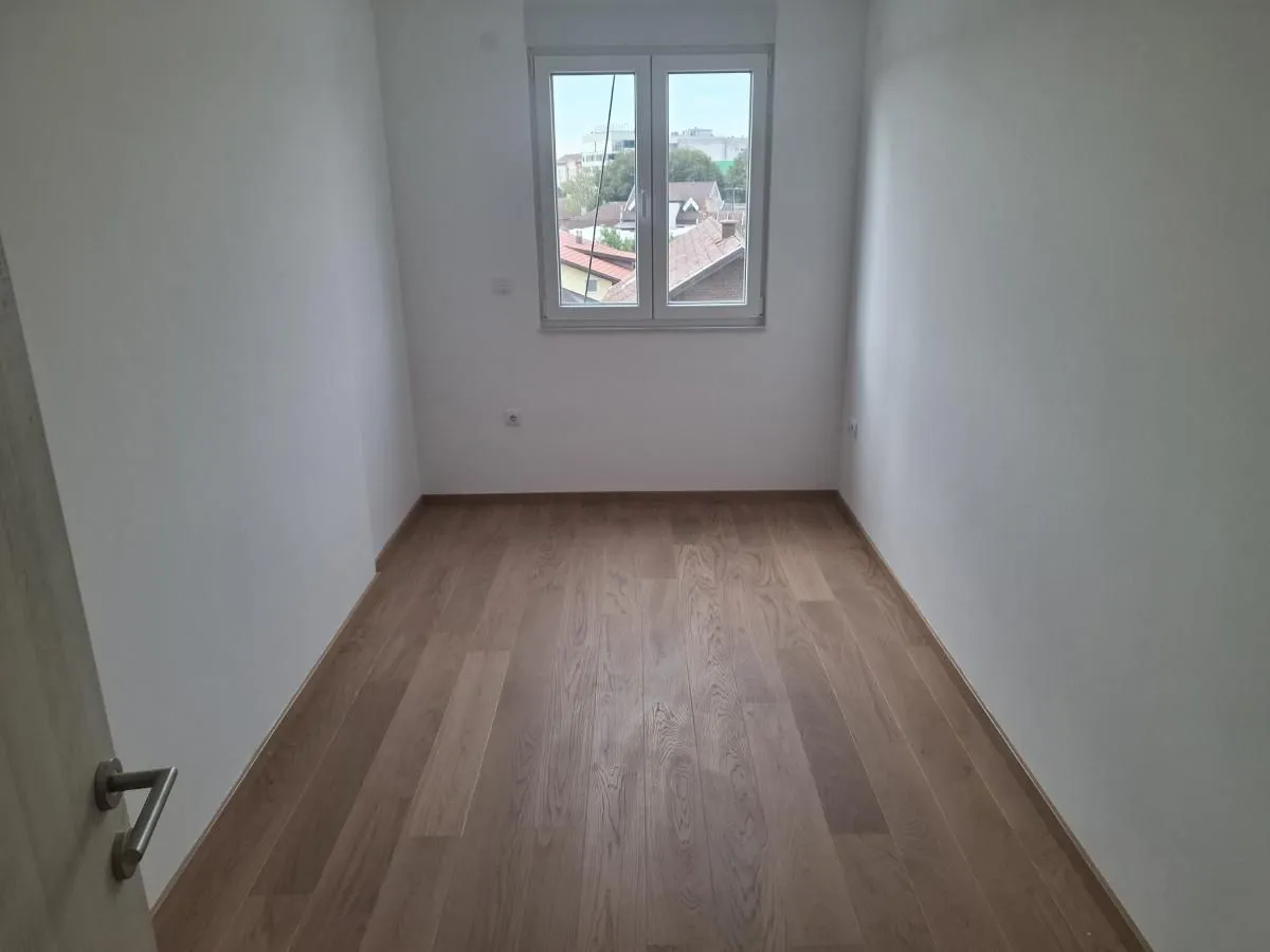 Prodaja, dvosoban stan, 58m², Salajka, Novi Sad Sve Podlokacije