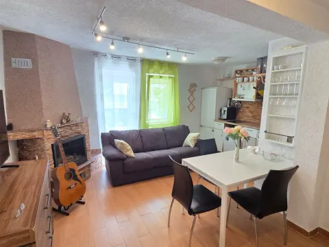 Izdavanje, kuća, 32m², Šušanj, Bar - image 5