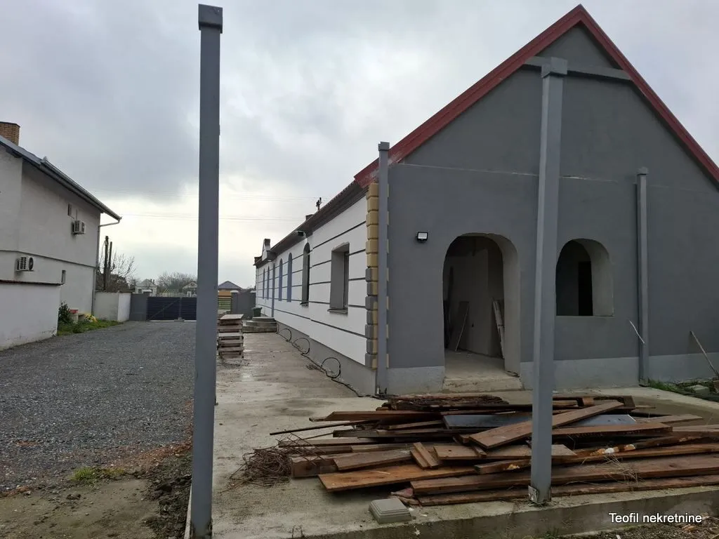 Sale, house, 200m², Karlovčić, Pećinci