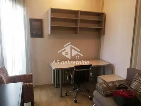 Izdavanje, trosoban stan, 87m², Stari Grad, Beograd - image 6