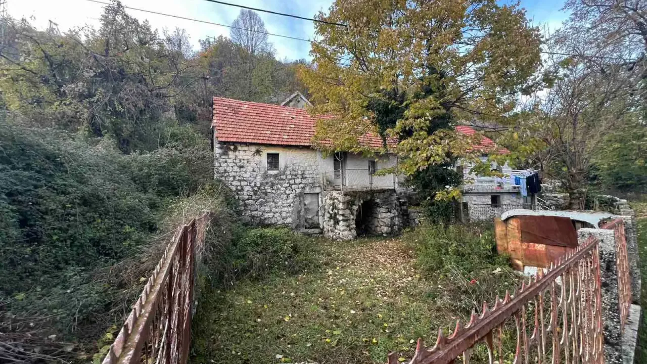 Prodaja, kuća, 63m², Cetinje, Crna Gora