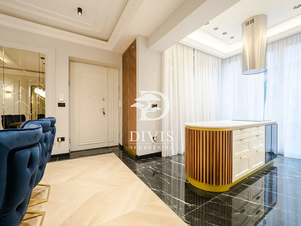 Rent, four bedroom apartment, 100m², Cvetni Trg, Vračar Sve Podlokacije
