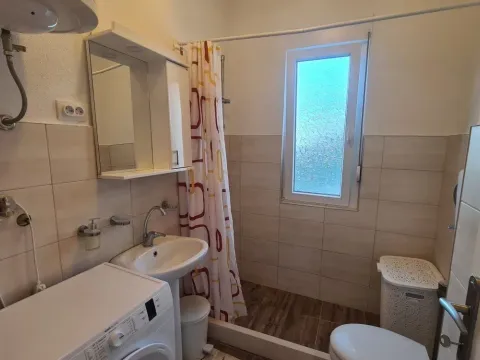 Izdavanje, dvosoban stan, 140m², Podgorica, Crna Gora - image 6