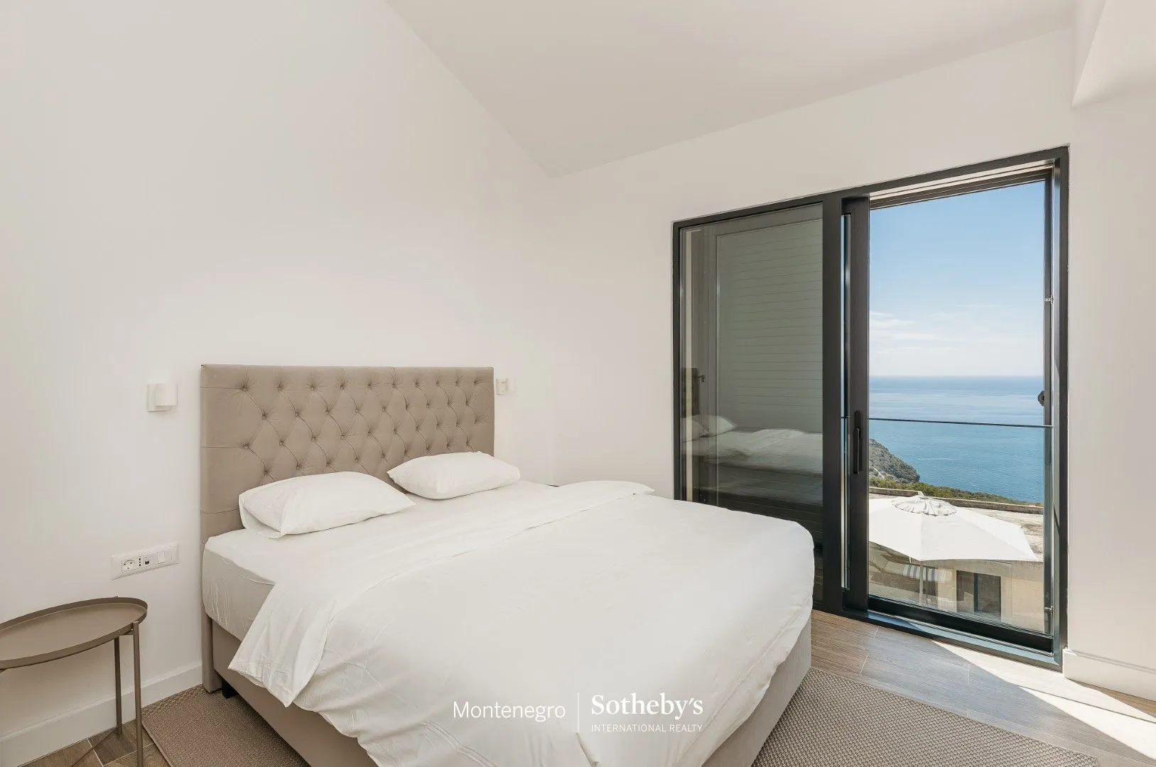 Sale, house, 250m², Blizikuće, Budva