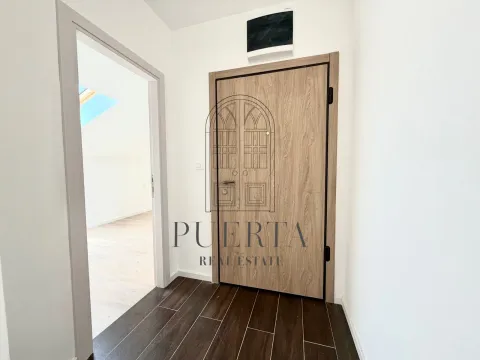 Prodaja, jednosoban stan, 50m², Tološi, Podgorica - image 9
