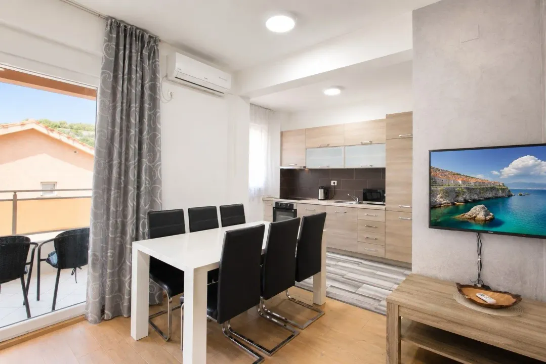 Sale, two bedroom apartment, 67m², Bečići, Budva