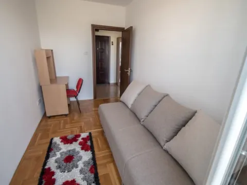 Rent, two bedroom apartment, 600m², City Kvart, Podgorica - image 5