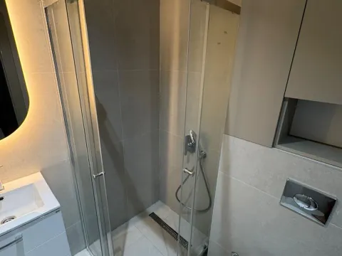 Rent, one bedroom apartment, 35m², Mrčevac, Tivat - image 6